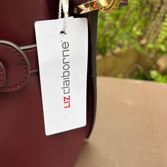 NWT-Liz Claiborne Mini Bucket Bag Burgundy Wine | Gold Hardware - Picture 7 of 7